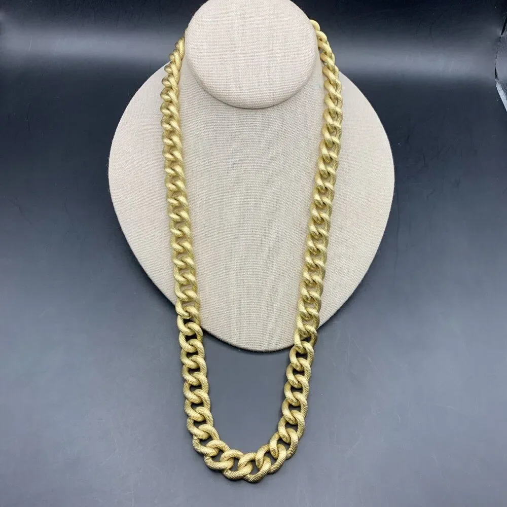 Avon Chunky Thick Curb Link Chain Necklace Gold Tone Textured Classic Vintage